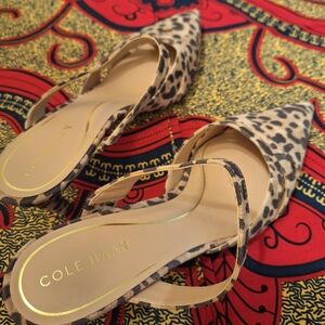 COLE HAAN Womens Mule Size 10B. Smooth Textured Leopard Print, fully lined.